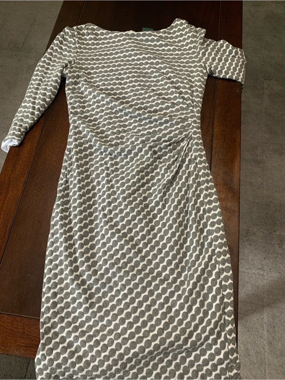 Gabby Skye Gray & White Ruched Patterned Midi Dress